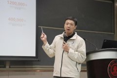 开辟者供给AI时代的智能使用开辟体验